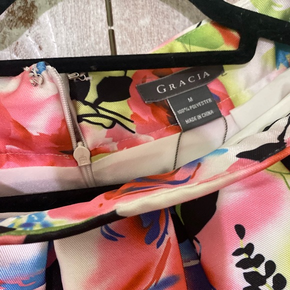 Floral flow skirt - Picture 2 of 3